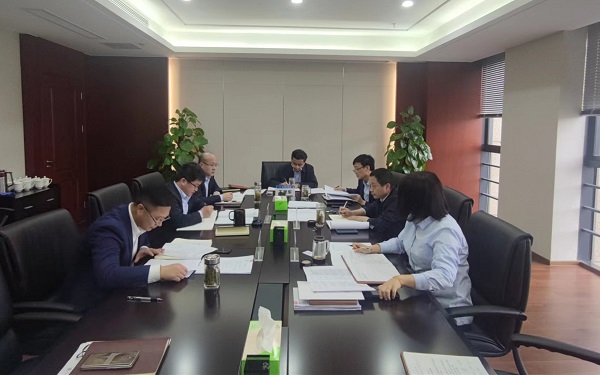 王思軍出席地產(chǎn)集團(tuán)等三個(gè)公司黨委理論學(xué)習(xí)中心組學(xué)校擴(kuò)大會